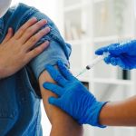 Κορονοϊός: Πλήρως εμβολιασμένοι αλλά «απροστάτευτοι» τουλάχιστον οι μισοί ασθενείς με καρκίνους αίματος